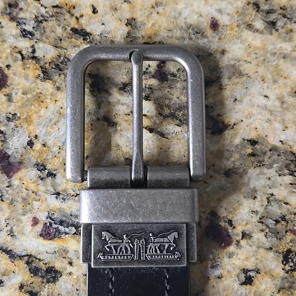 Levi’s Mens Black Belt Silver Buckle Classic Everyday Medium 34 36 - Picture 4 of 5